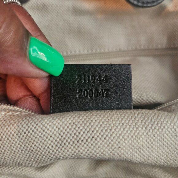 Authentic Gucci Handbag - Picture 6 of 6